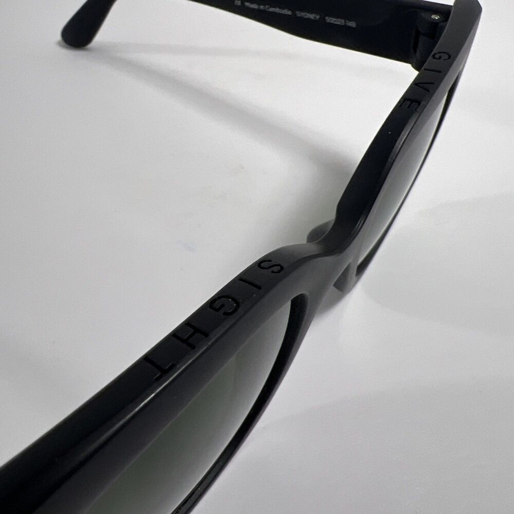 TOMS Sydney Matte Black Cat Eye Give Sight Sunglasses Traveler Collection - Picture 3 of 5